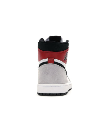 Air Jordan 1 Retro High OG ‘Smoke Grey’